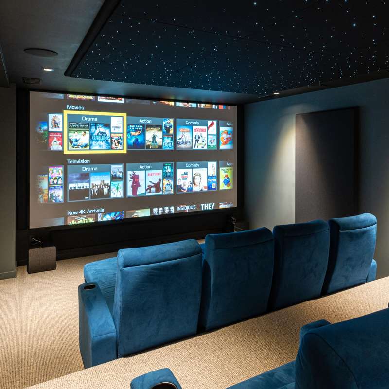 Draper StyleLine 137 Inch Diagonal 16:10 Fixed Frame, Borderless Screen - Image 4