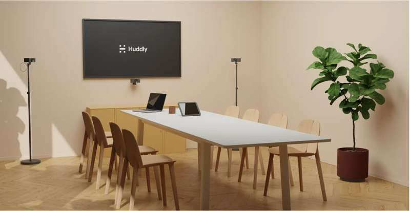 Huddly Crew Floor Stand - Image 2