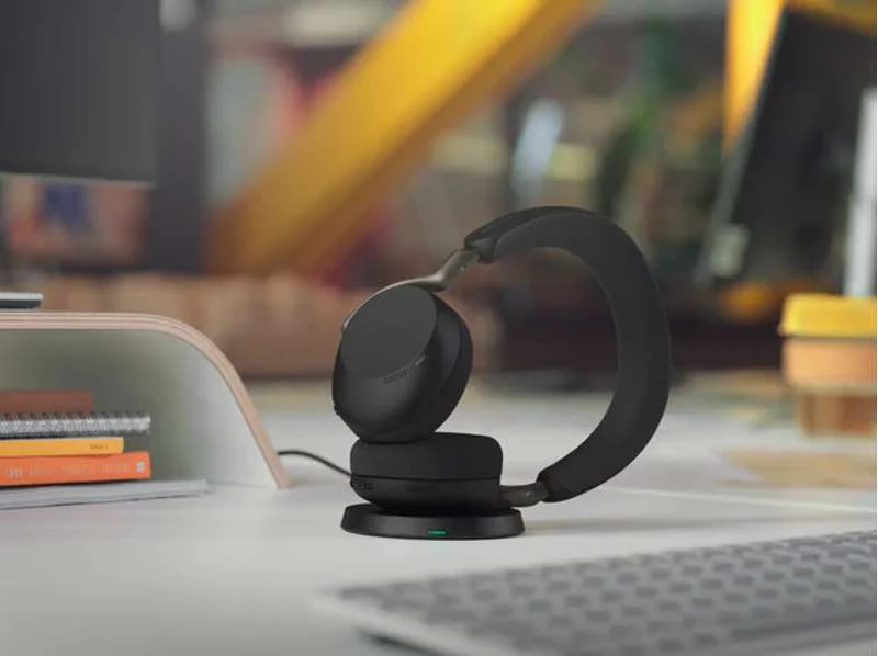 Jabra Evolve3 75 MS Bluetooth Headset - Wireless Charging Pad - Black (Link390c) - Image 2