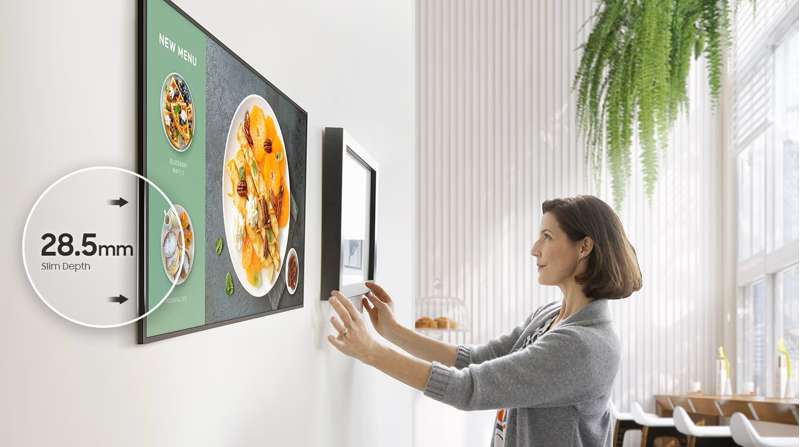Samsung QM55C 55" Full HD Smart Commercial Signage Display - Image 7